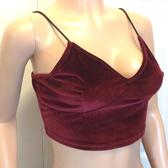 Women’s Burgundy Velour Sleeveless Cropped Cami Top Size Large - Picture 3 of 6